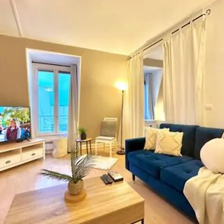 Rue Monmartre Opera Place Vandome Louvre Apartment